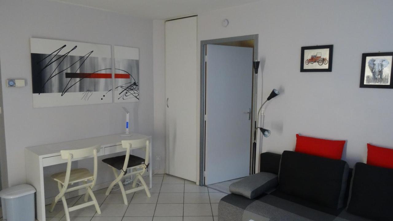 Appart T2 Standing Tout Confort Au Calme - Parking En Option Lyon Exterior photo