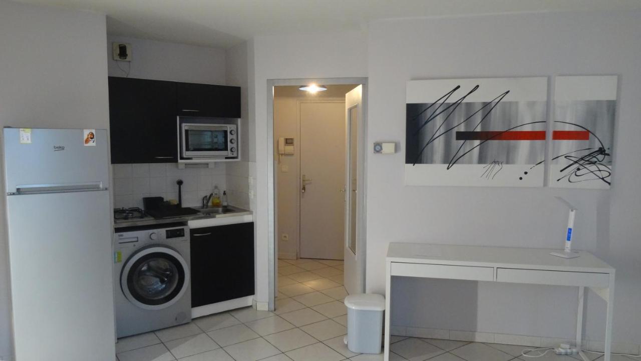 Appart T2 Standing Tout Confort Au Calme - Parking En Option Lyon Exterior photo